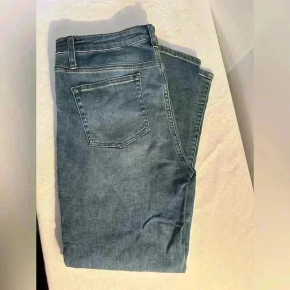 Size 16 Frye Jeans like New - Picture 3 of 8
